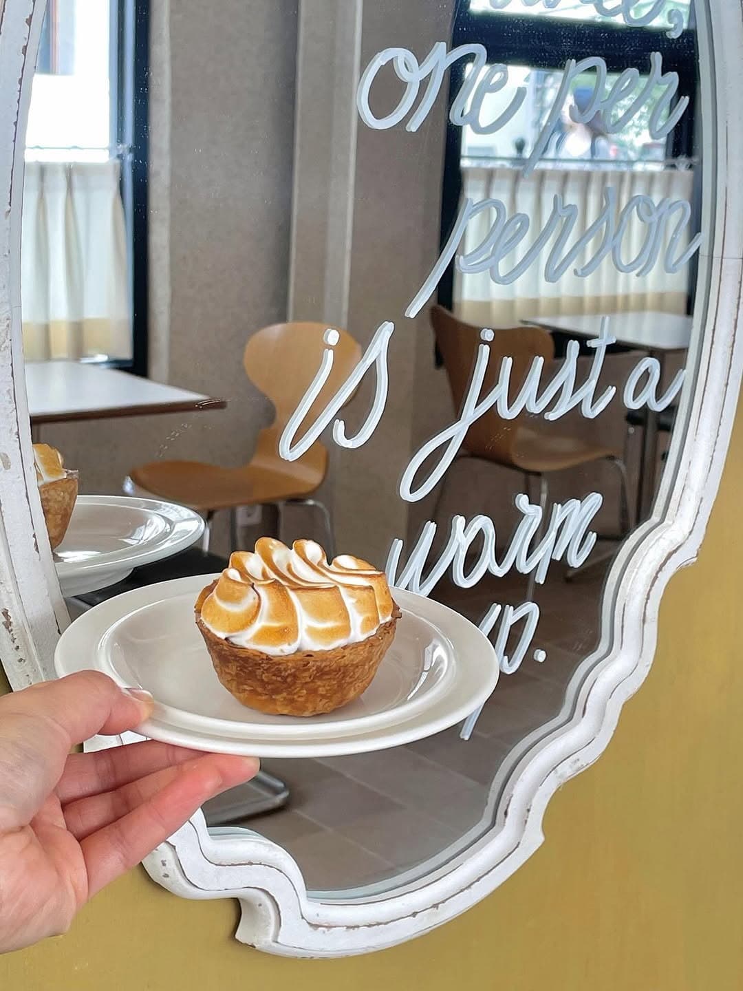 Etalee 사진